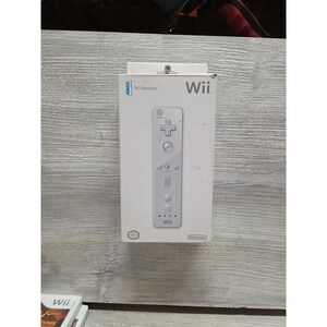 Genuine OEM Nintendo Wii Remote Controller New Sealed Wear Box B6